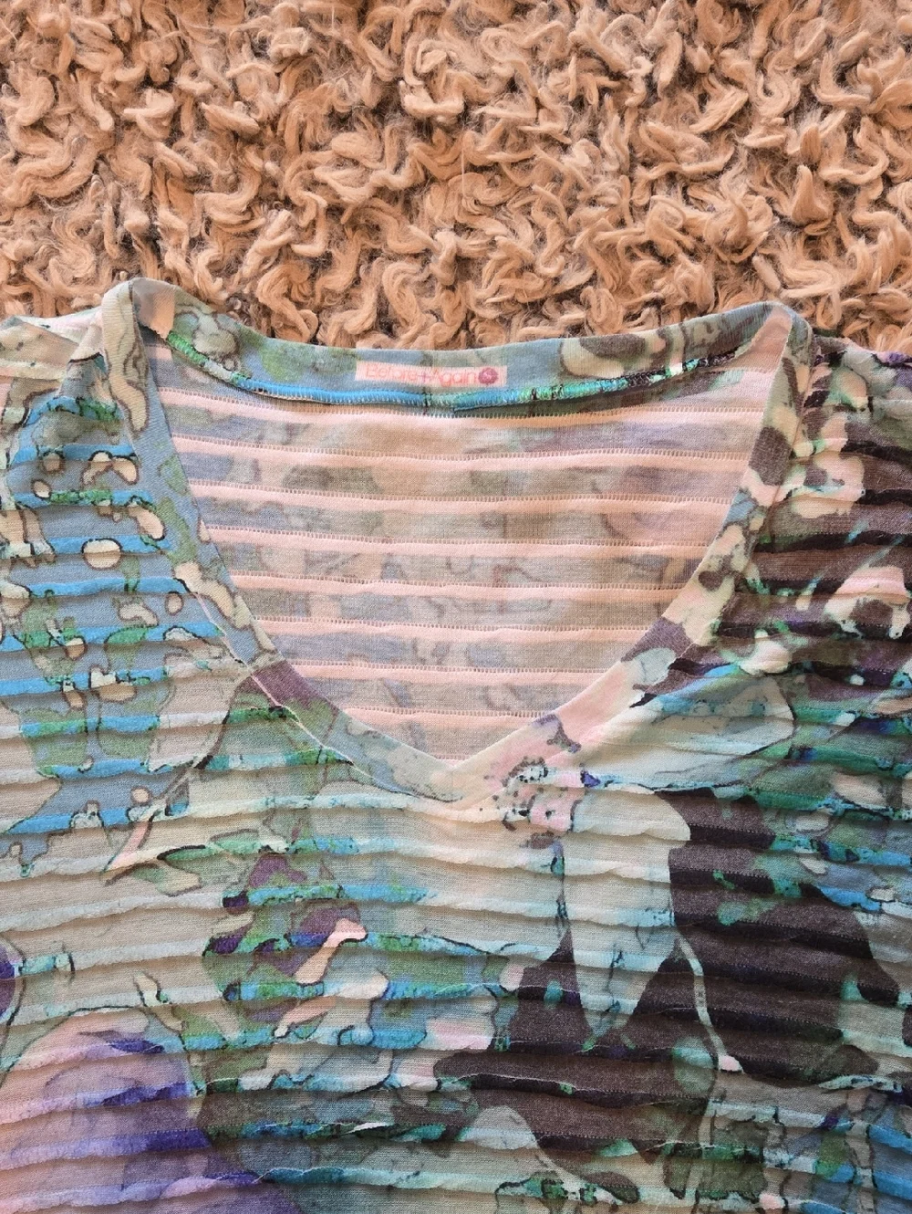 Before + Again Limited Edition Pleated Women's V-Neck Floral Ruffled Top - Picture 4 of 6